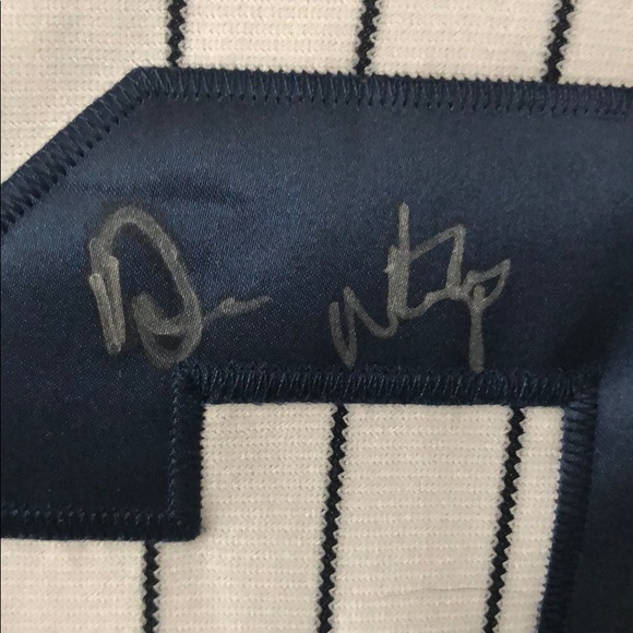 New York Yankees Don Mattingly signed jersey. - Picture 2 of 5